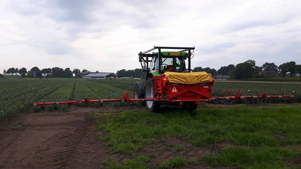 2-8-2017 Daar zit 'n luchtje aan...