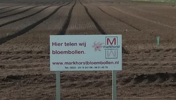 25-4-2019 De borden zijn weer geplaatst !